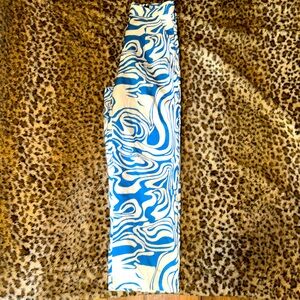 Women’s pants, size 6